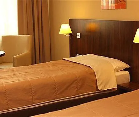 Szálloda Hotel Bratislava Pozsony