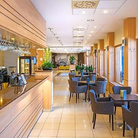 Hotel Bratislava Братислава