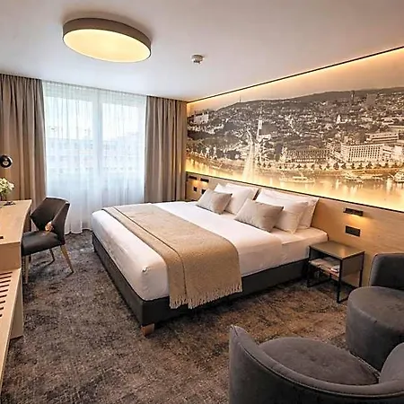 Hotel Bratislava 4* Братислава