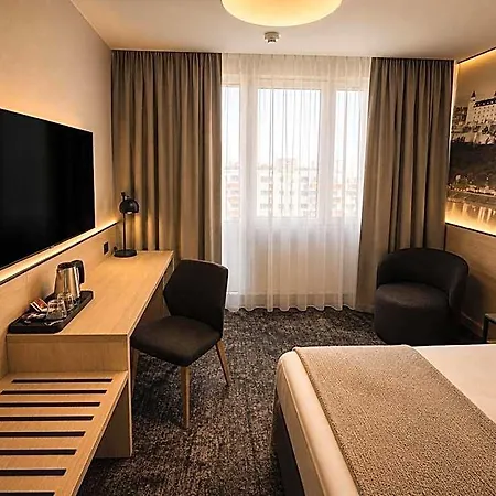Hotel Bratislava Братислава