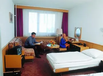 Hotel Bratislava Отель 4*