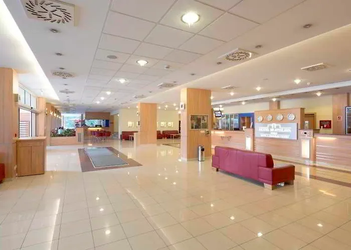 Hotel Bratislava Szálloda