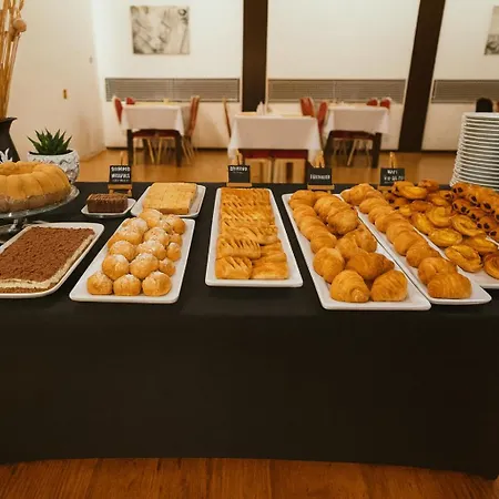 Hotel Bratislava Ξενοδοχείο Μπρατισλάβα