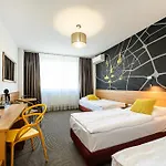 Отель Hotel Bratislava Братислава