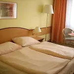 Hotel Bratislava Отель Братислава