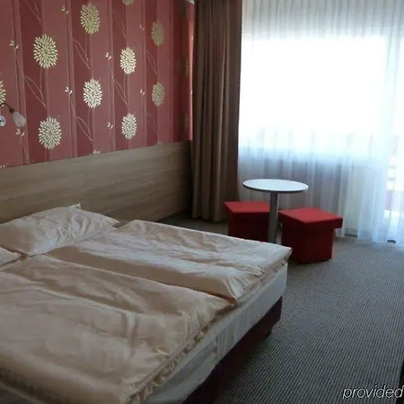 Hotell Hotel Bratislava Bratislava